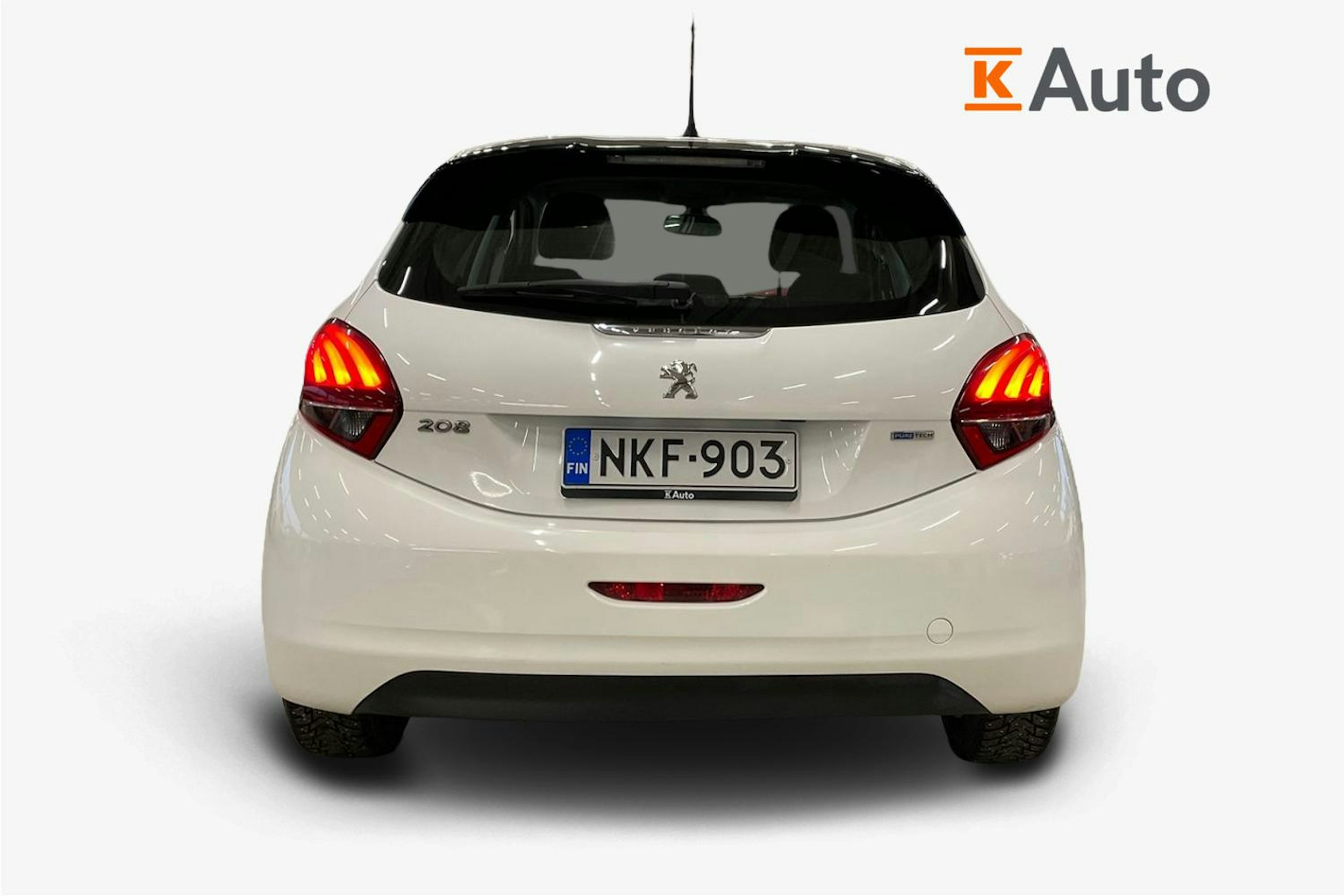 valkoinen Peugeot 208 2016 kuva 3.