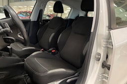 valkoinen Peugeot 208 2016 kuva 14.