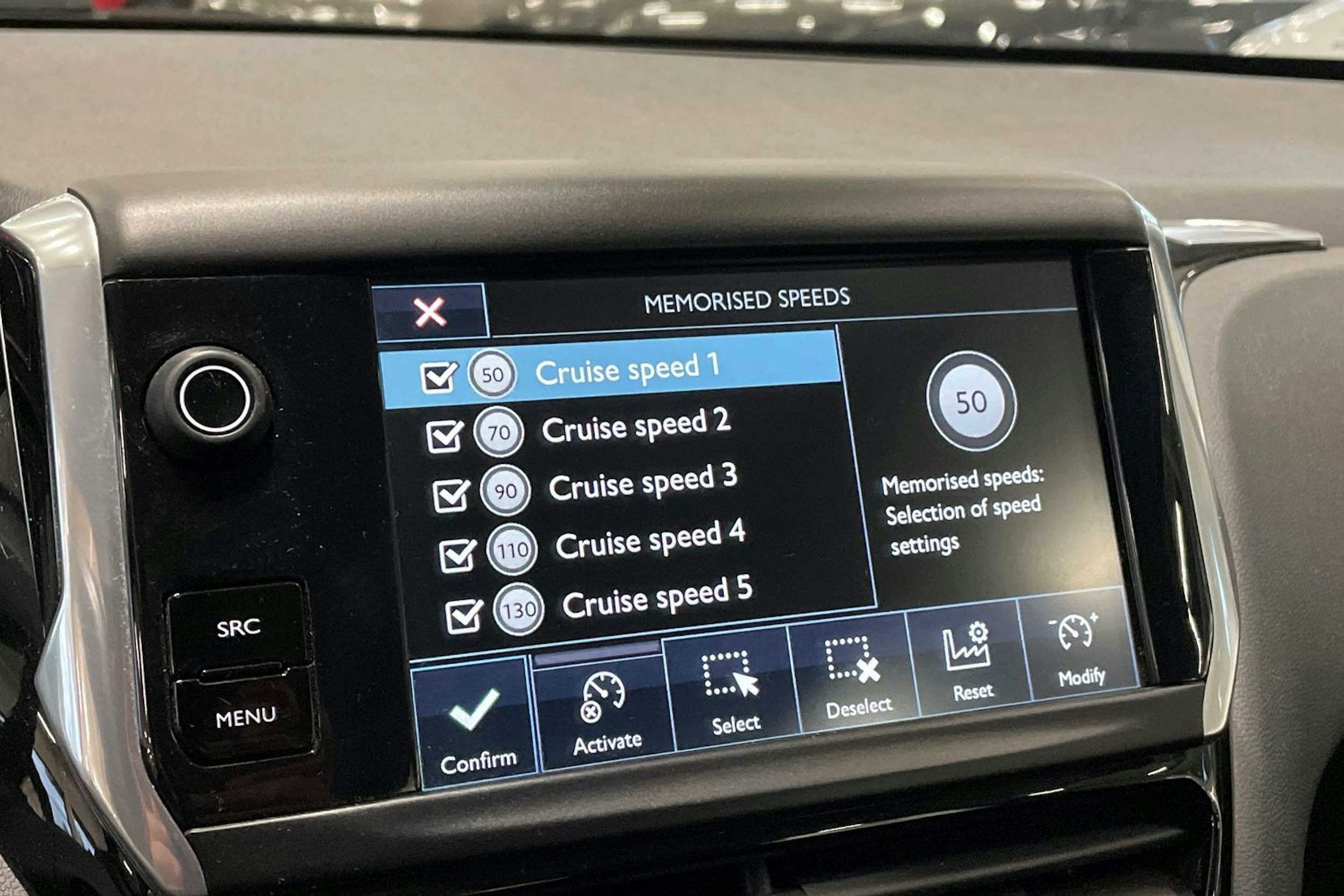 valkoinen Peugeot 208 2016 kuva 25.