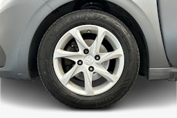 harmaa Peugeot 208 2016 kuva 11.