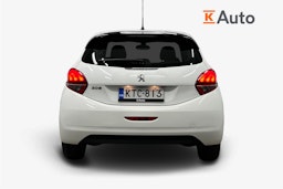 valkoinen Peugeot 208 2018 kuva 3.