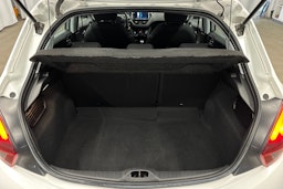 valkoinen Peugeot 208 2018 kuva 21.