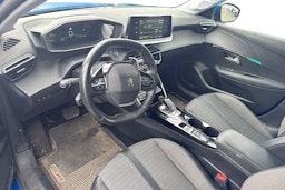 sininen Peugeot 208 2020 kuva 3.