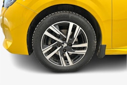 keltainen Peugeot 208 2021 kuva 11.