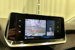 keltainen Peugeot 208 2021 kuva 21.