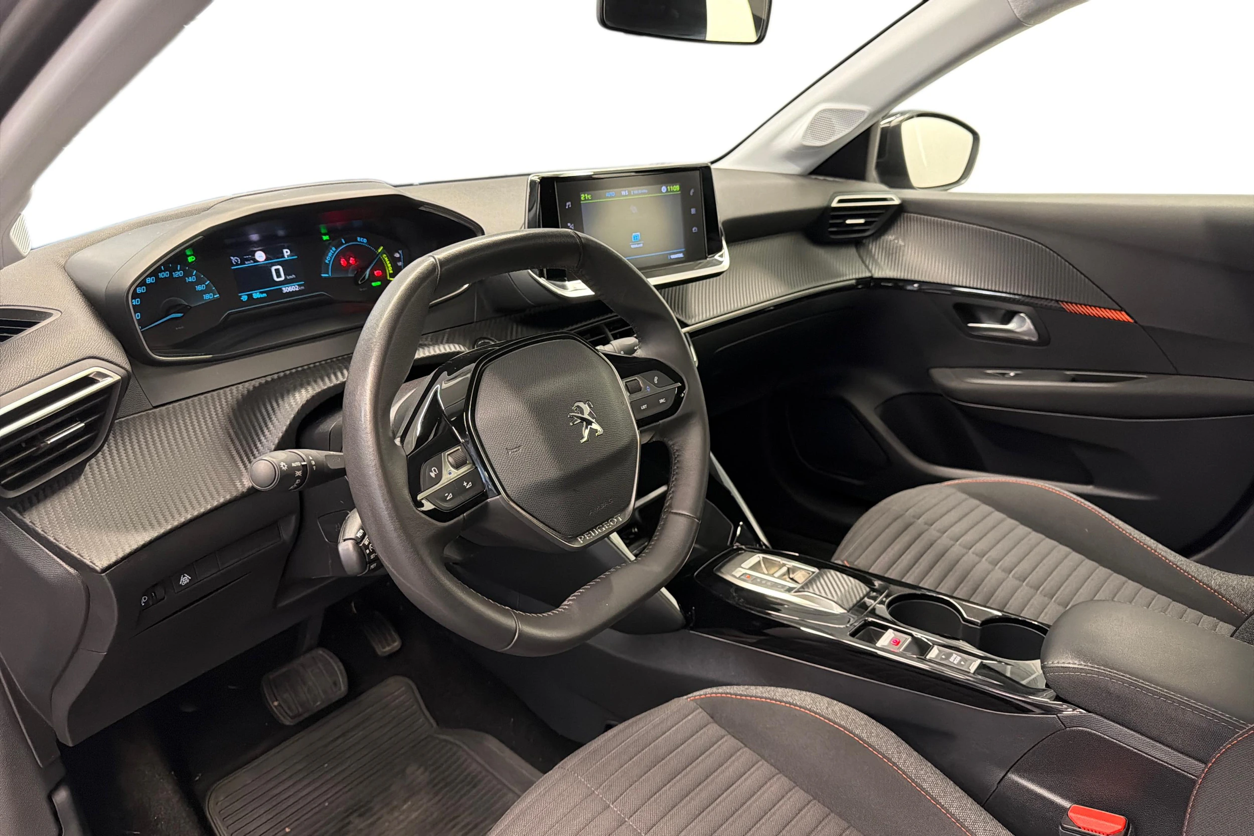 harmaa Peugeot e-208 2022 kuva 8.