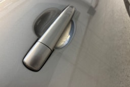 Harmaa Peugeot 3008 2010 kuva 24.