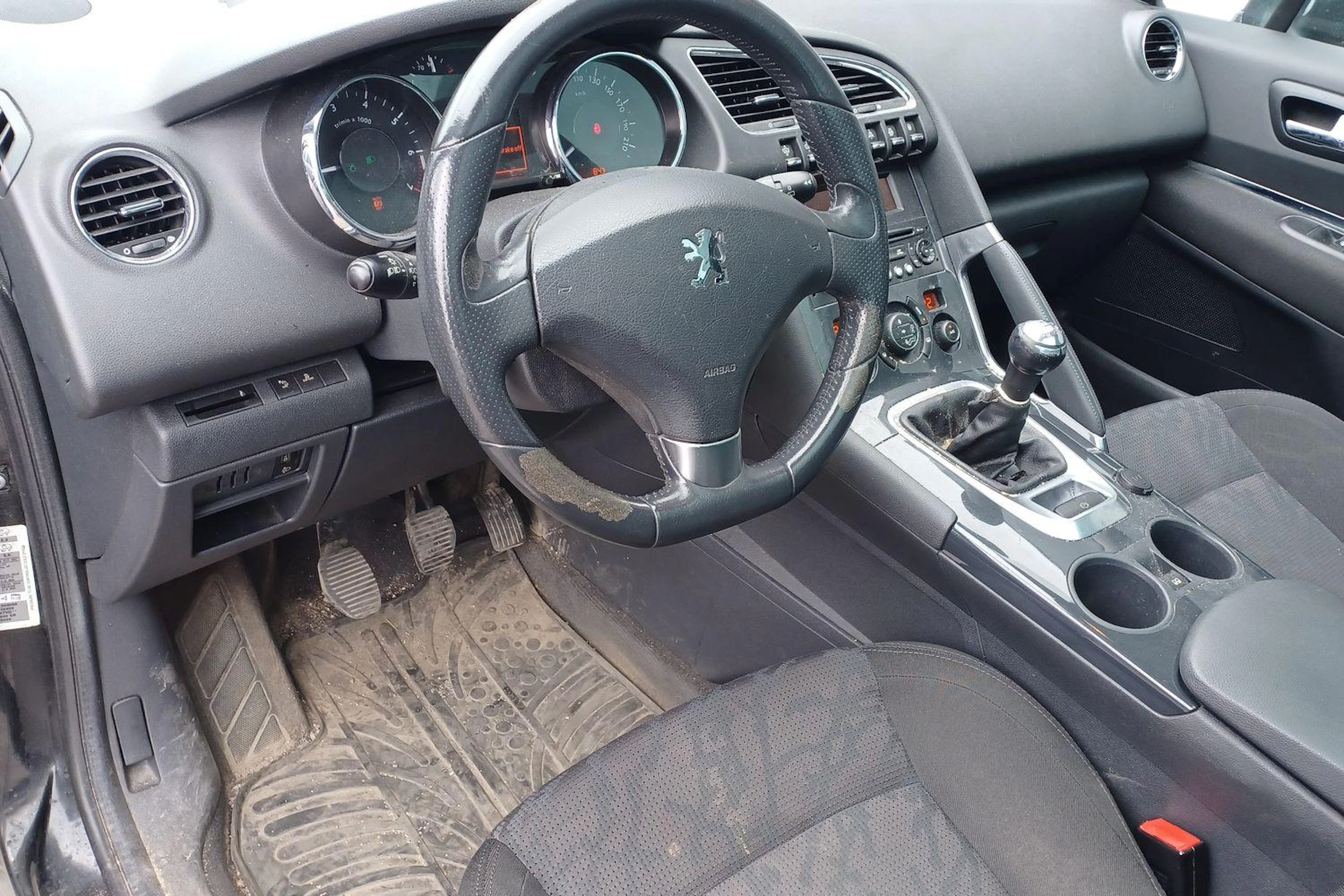 musta Peugeot 3008 2010 kuva 3.