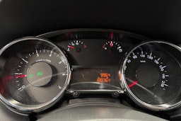 ruskea (beige) Peugeot 3008 2012 kuva 18.