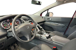 punainen Peugeot 3008 2012 kuva 3.