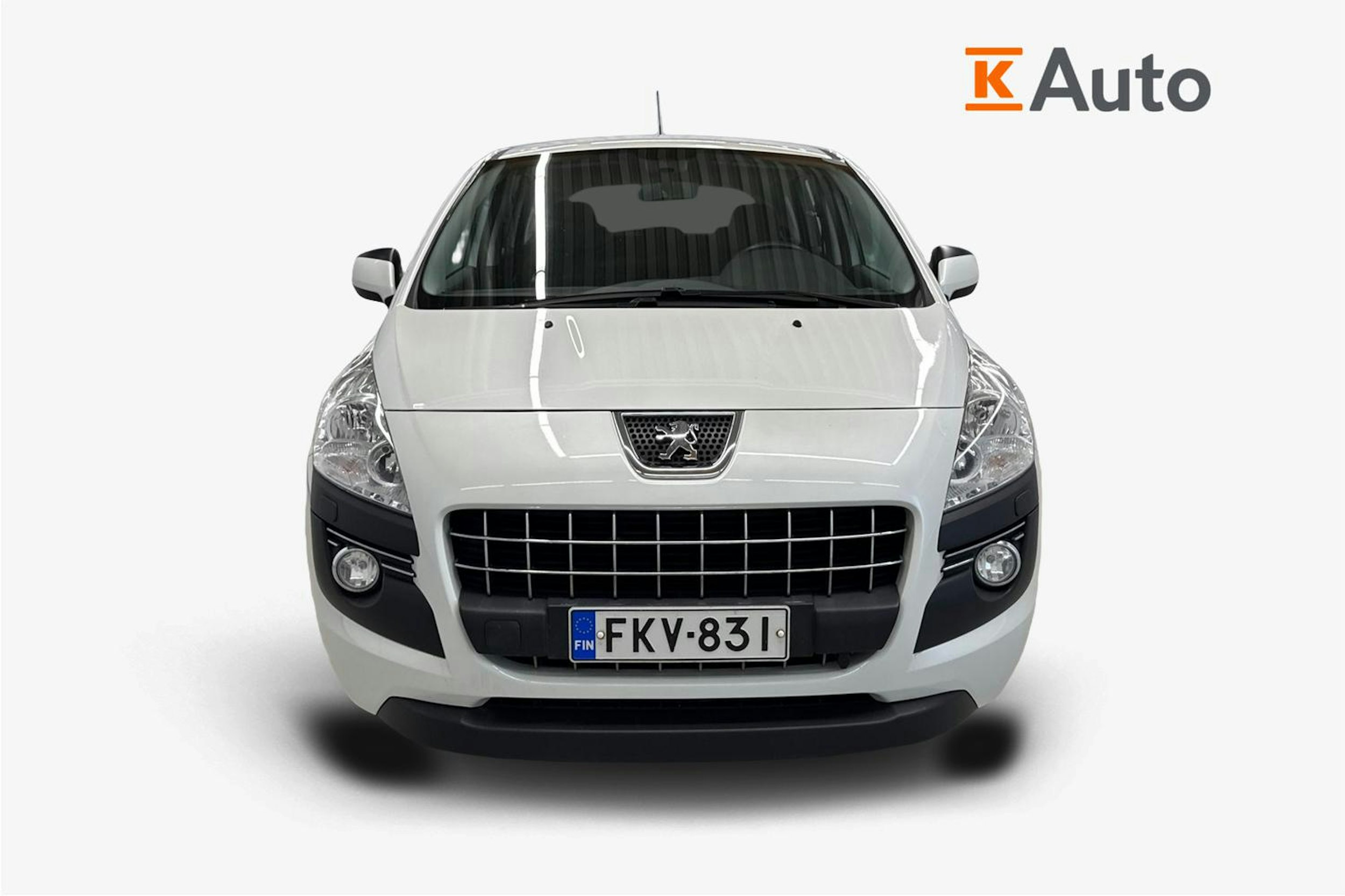 valkoinen Peugeot 3008 2013 kuva 5.