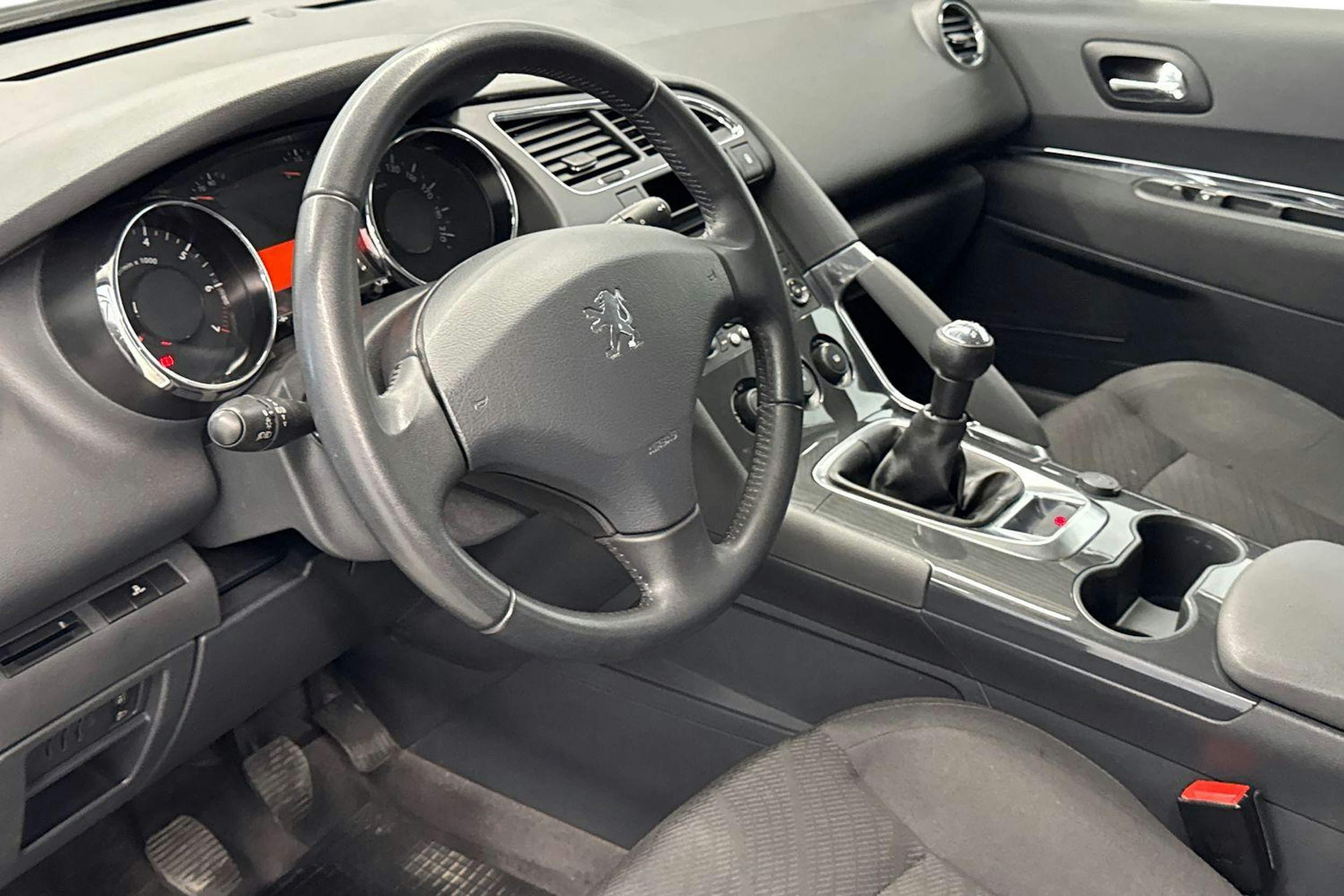 valkoinen Peugeot 3008 2013 kuva 7.