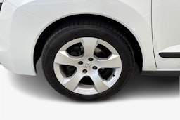 valkoinen Peugeot 3008 2013 kuva 11.
