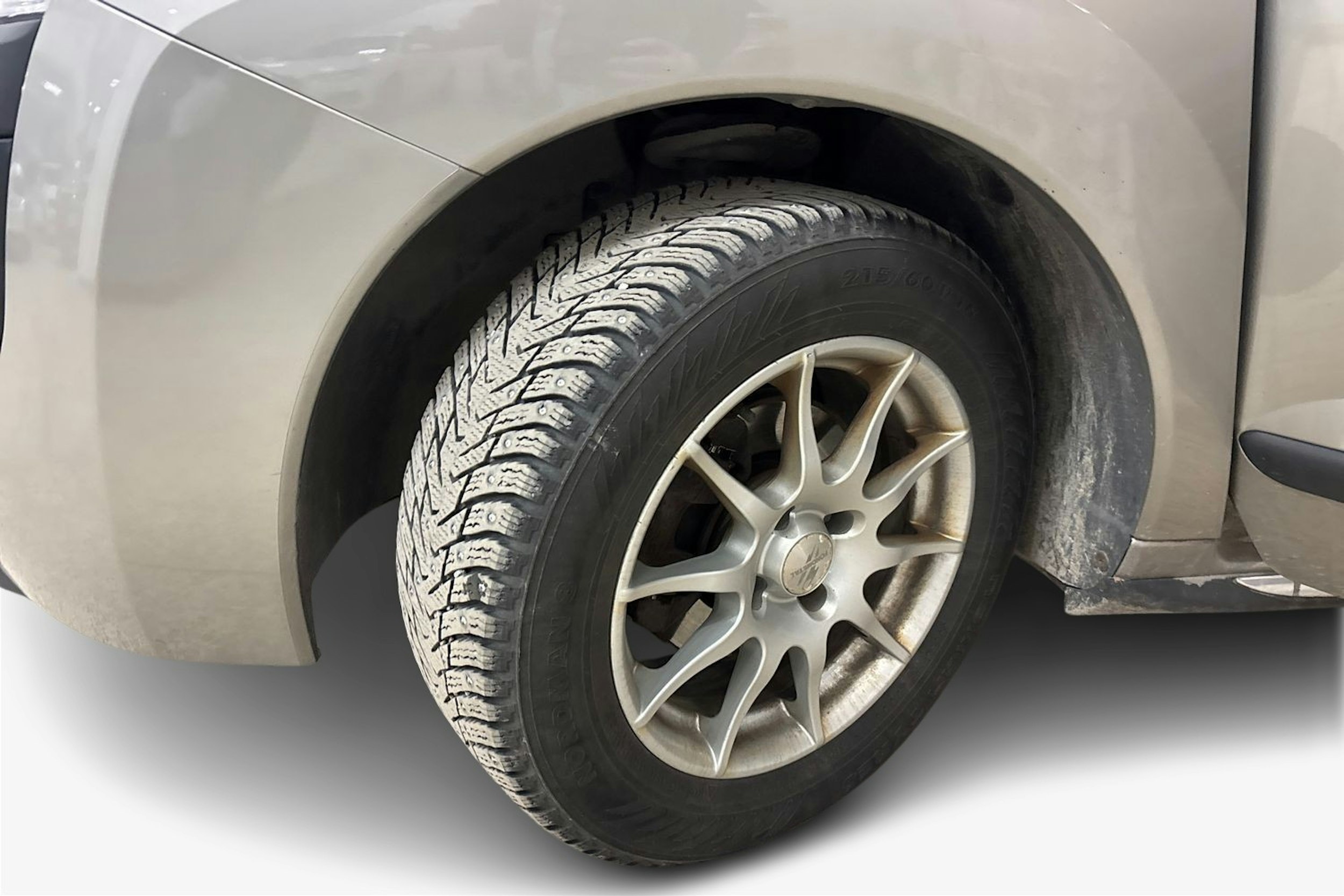 Harmaa Peugeot 3008 2013 kuva 11.