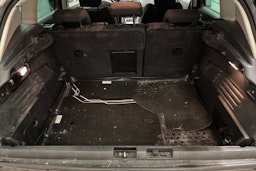 Harmaa Peugeot 3008 2013 kuva 18.