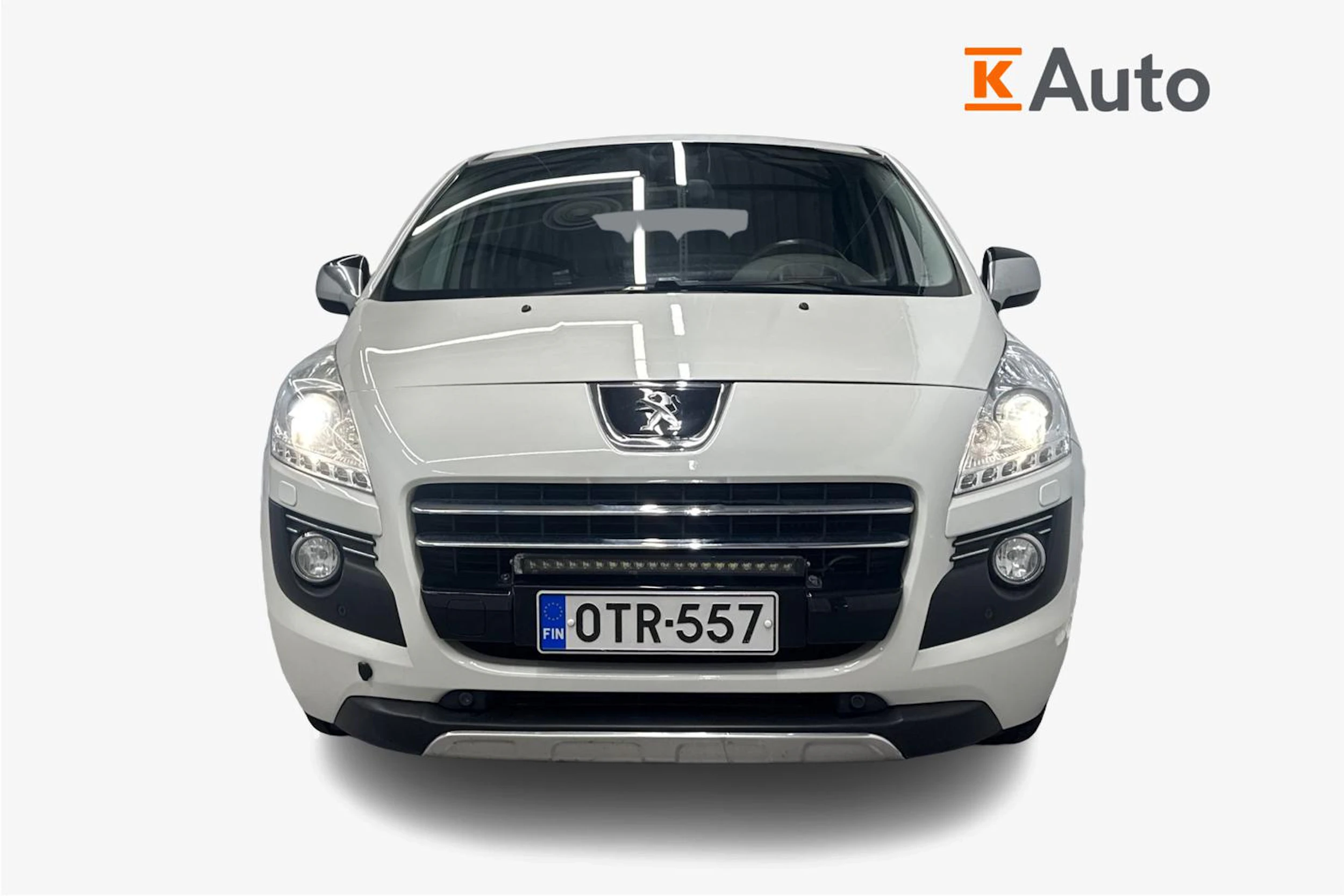 valkoinen Peugeot 3008 2013 kuva 4.