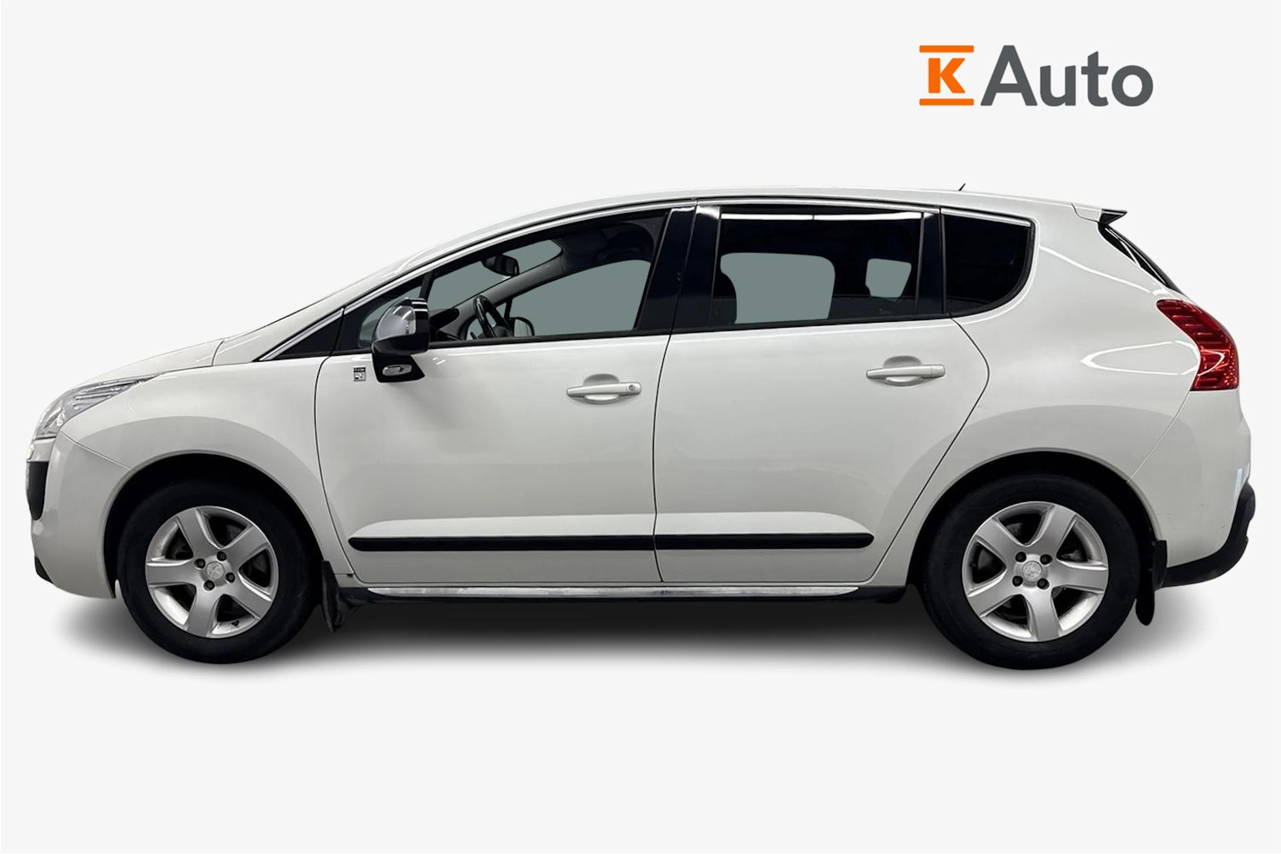 valkoinen Peugeot 3008 2013 kuva 5.