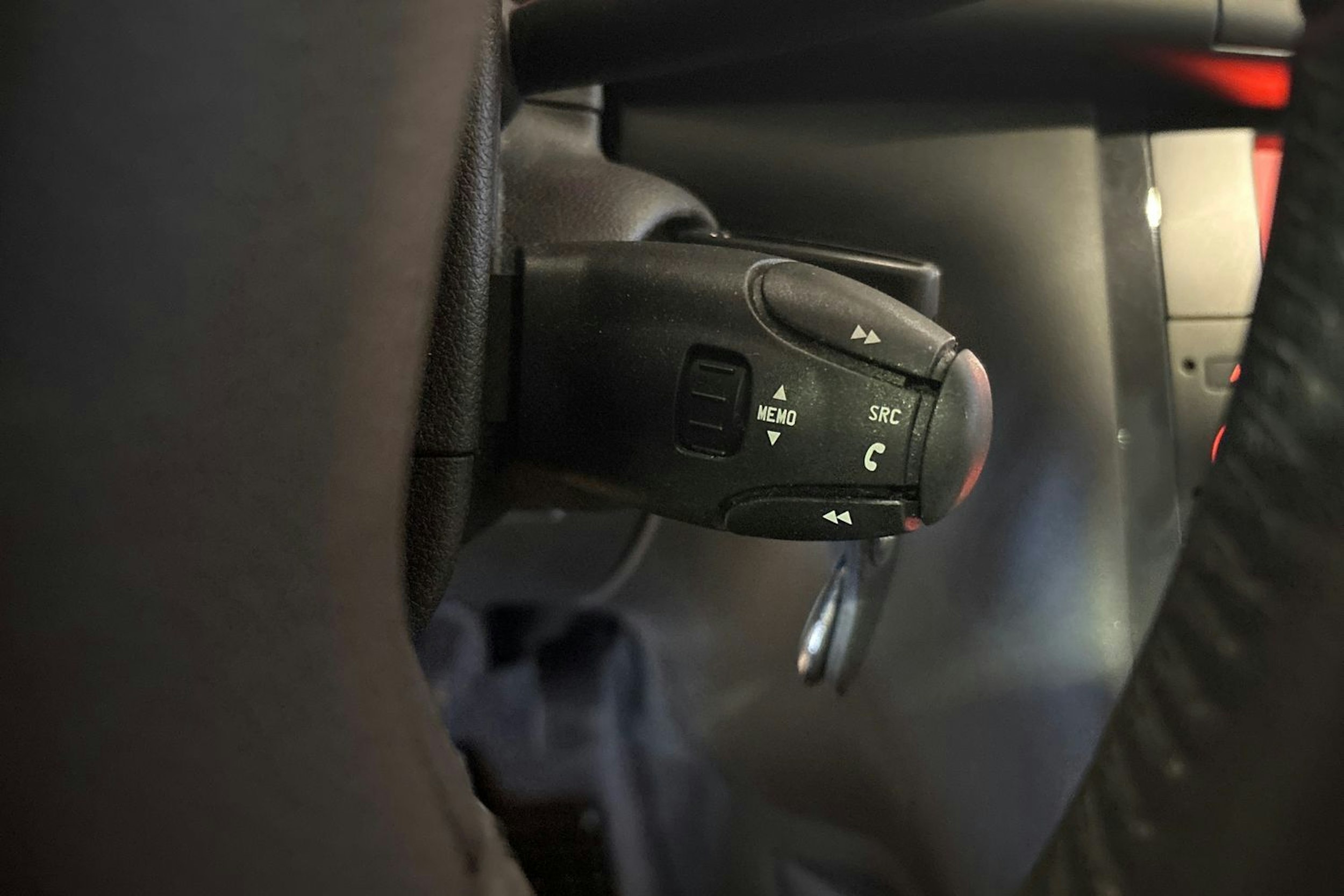 Ruskea (beige) Peugeot 3008 2014 kuva 16.