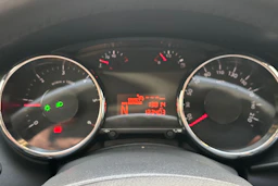 Musta Peugeot 3008 2014 kuva 18.