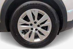 valkoinen Peugeot 3008 2017 kuva 12.