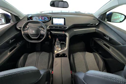 sininen Peugeot 3008 2017 kuva 7.