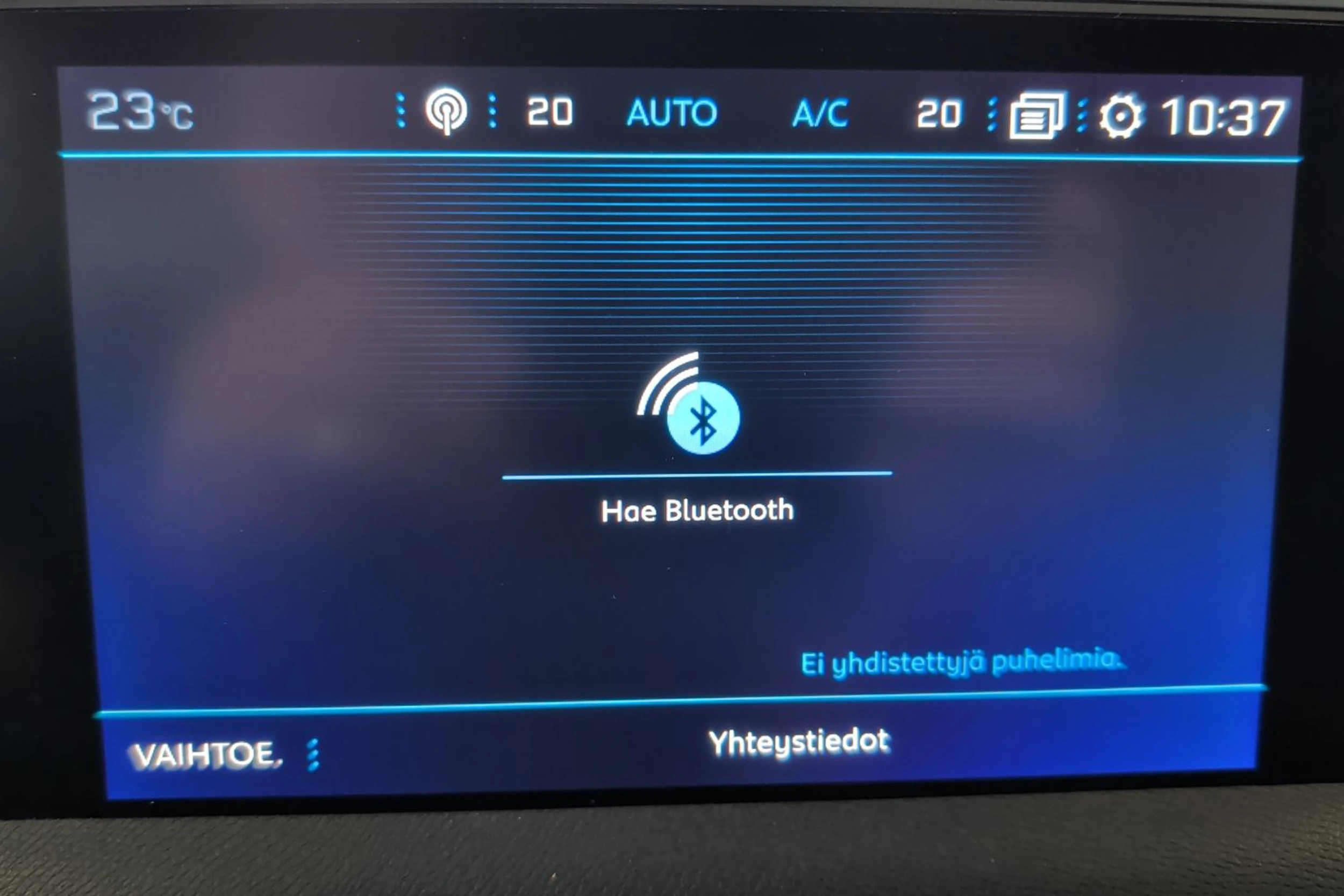 sininen Peugeot 3008 2017 kuva 16.