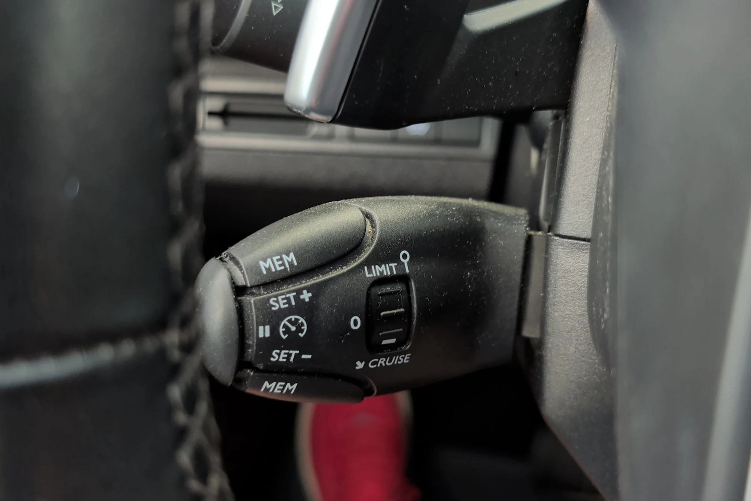 sininen Peugeot 3008 2017 kuva 19.
