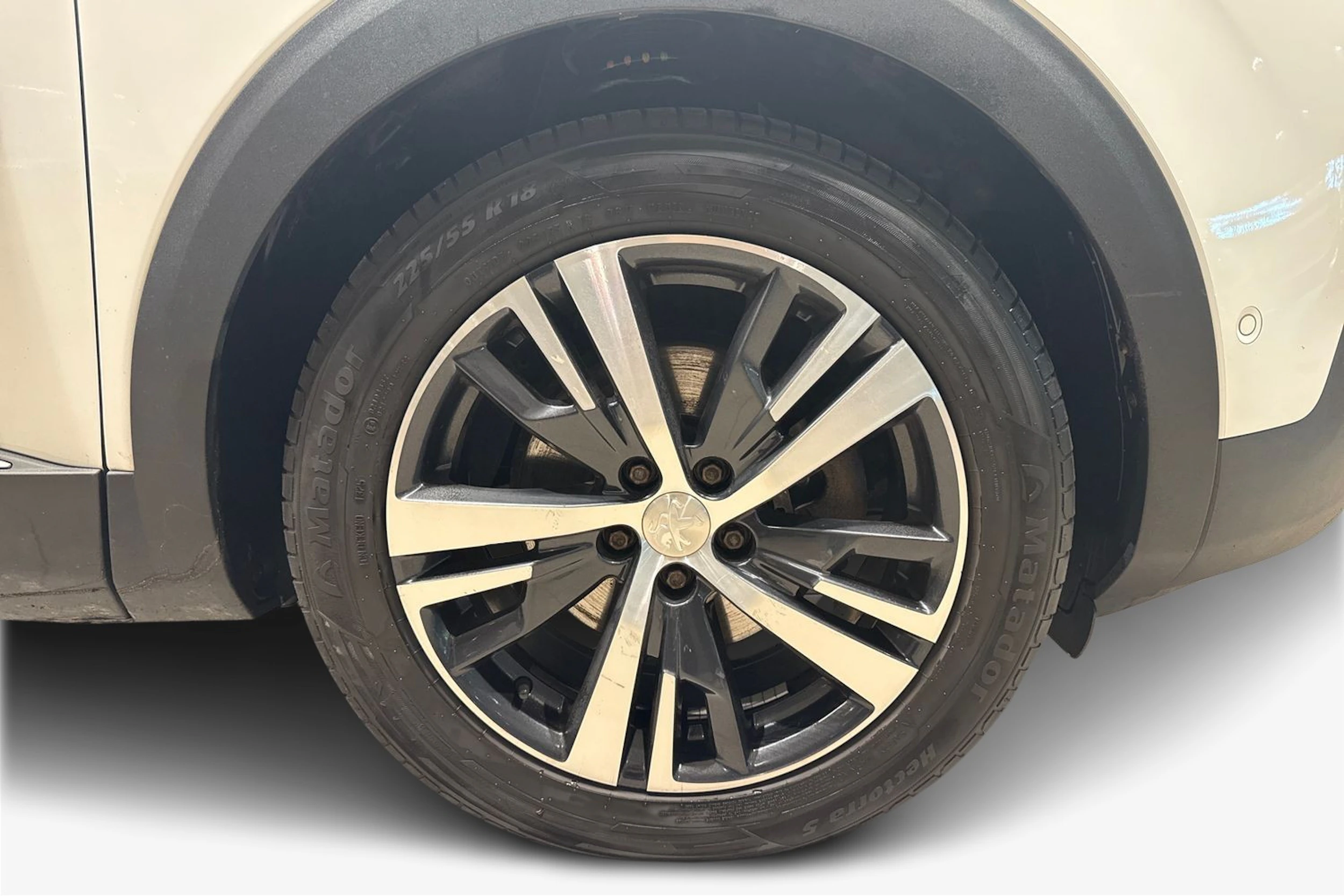 valkoinen Peugeot 3008 2017 kuva 9.