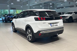 valkoinen Peugeot 3008 2017 kuva 12.