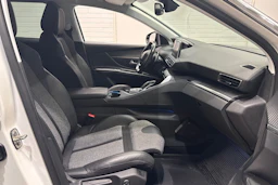 valkoinen Peugeot 3008 2017 kuva 14.