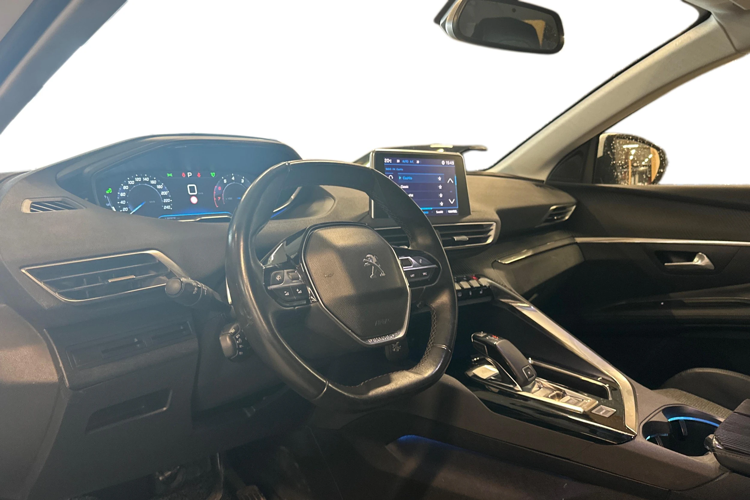 valkoinen Peugeot 3008 2017 kuva 3.