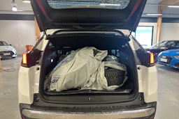 valkoinen Peugeot 3008 2017 kuva 4.