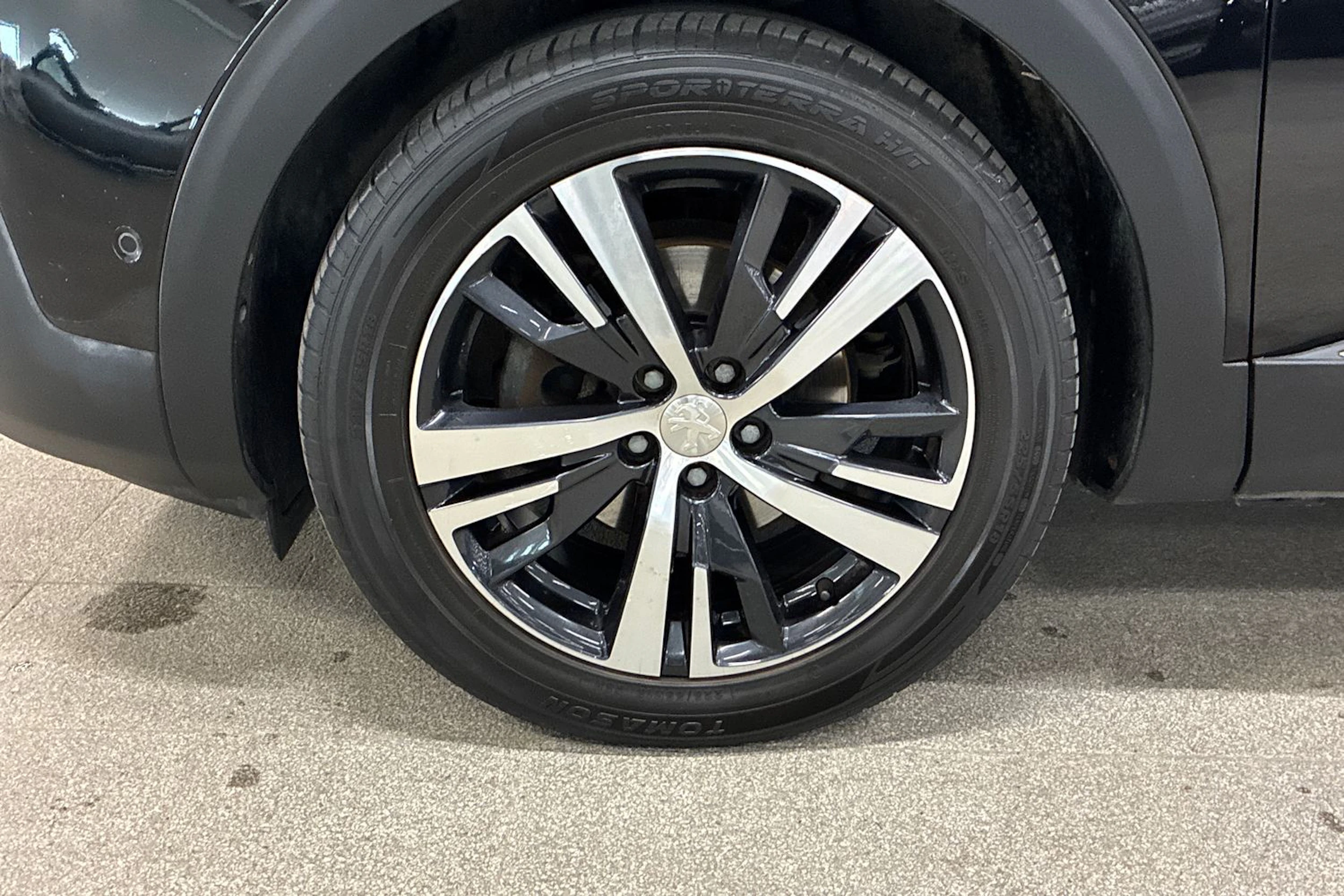 musta Peugeot 3008 2017 kuva 10.