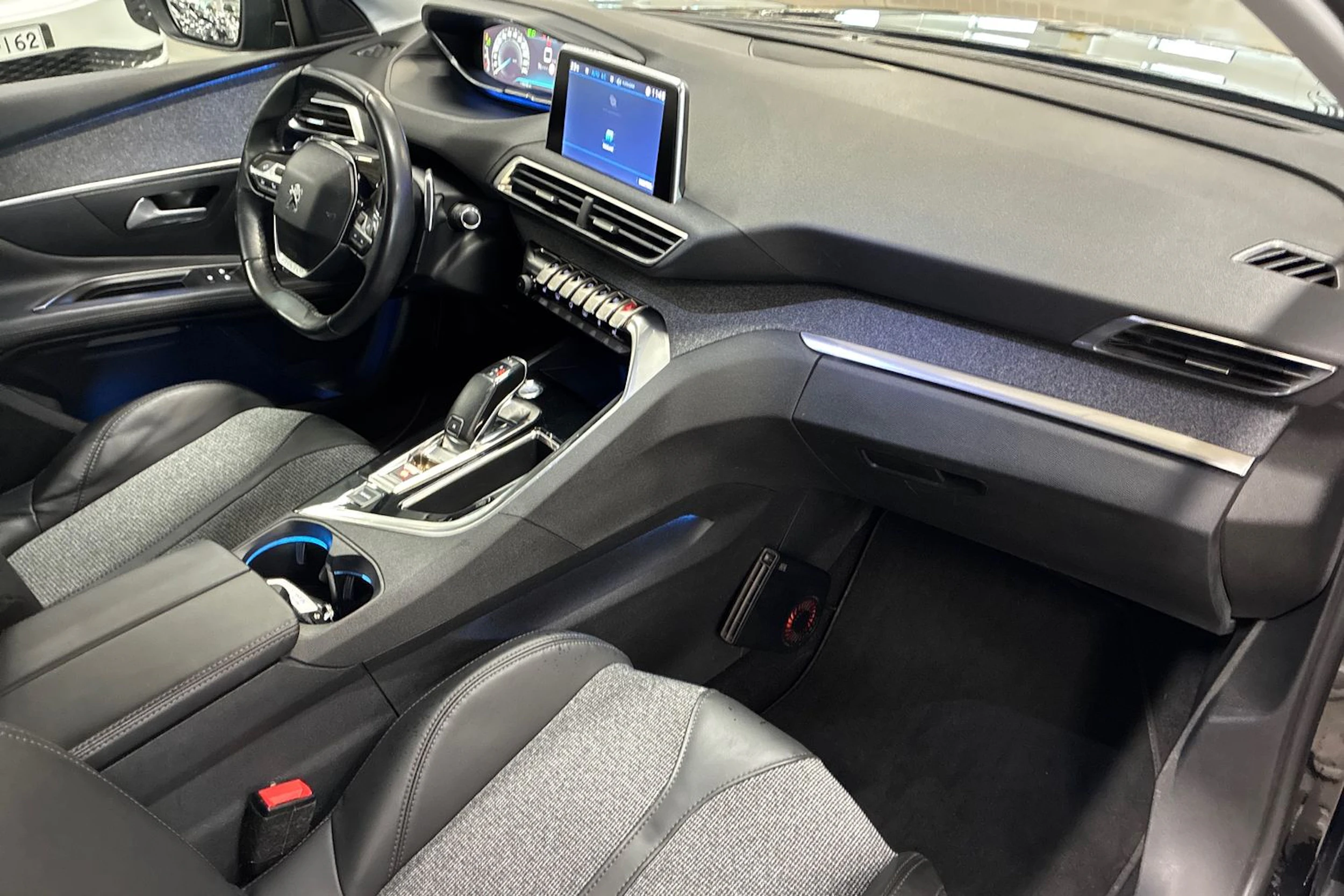 musta Peugeot 3008 2017 kuva 26.