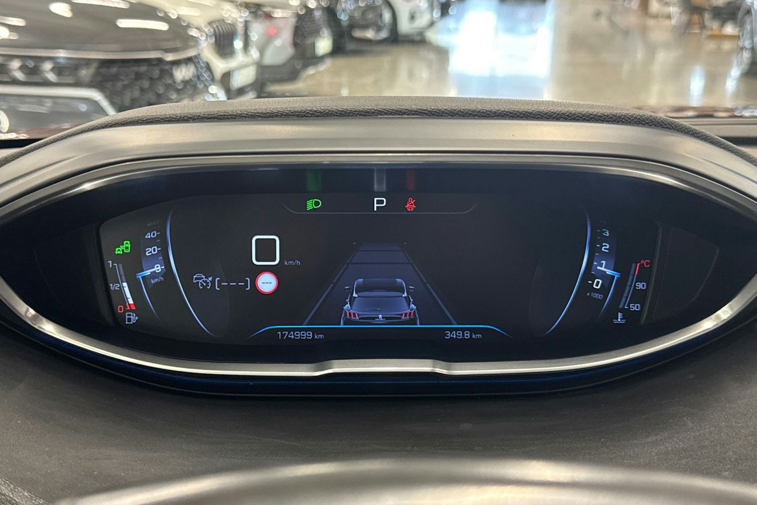 ruskea (beige) Peugeot 3008 2017 kuva 18.