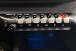 ruskea (beige) Peugeot 3008 2017 kuva 33.
