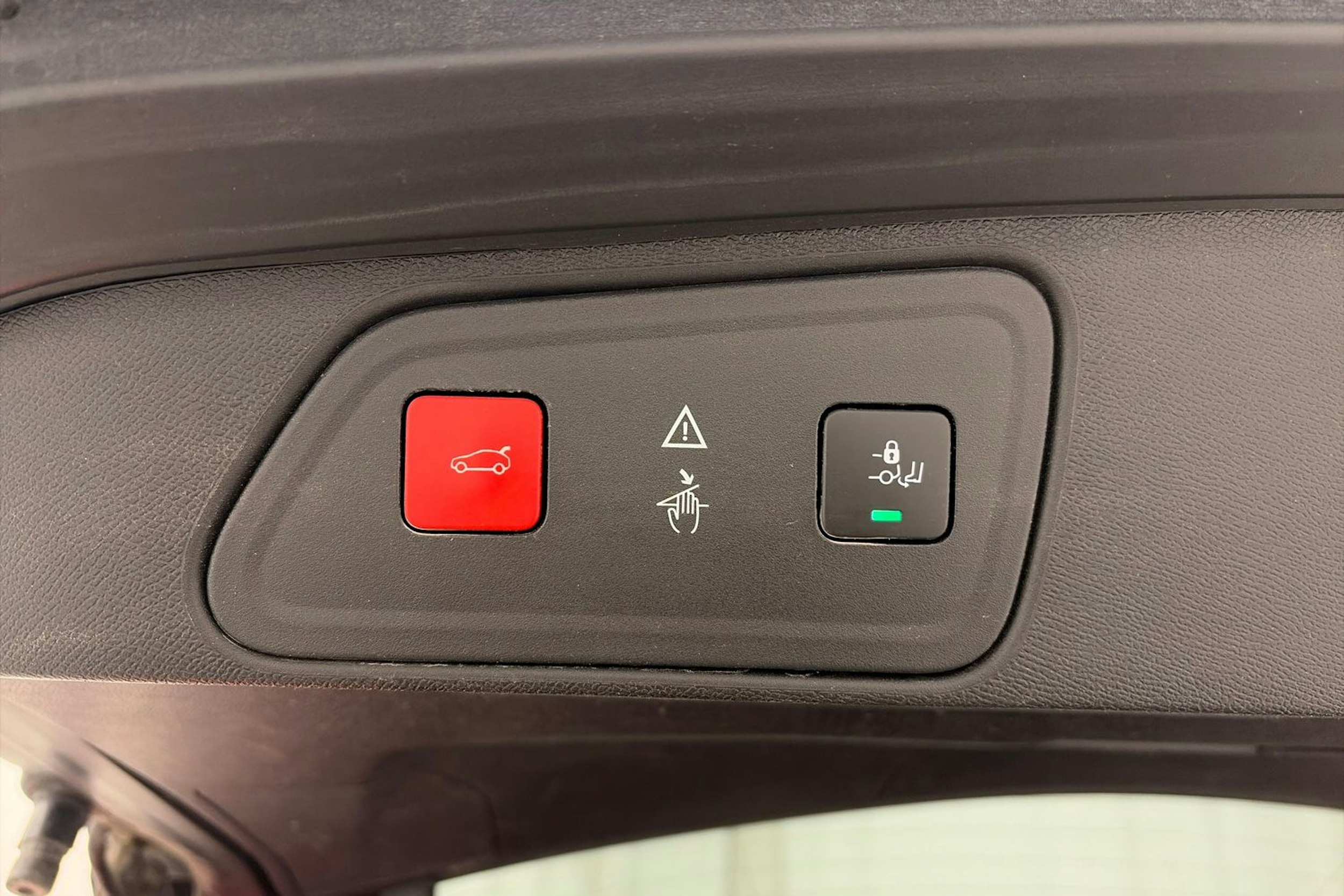 ruskea (beige) Peugeot 3008 2017 kuva 3.