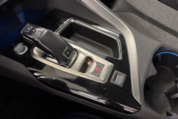 ruskea (beige) Peugeot 3008 2017 kuva 18.