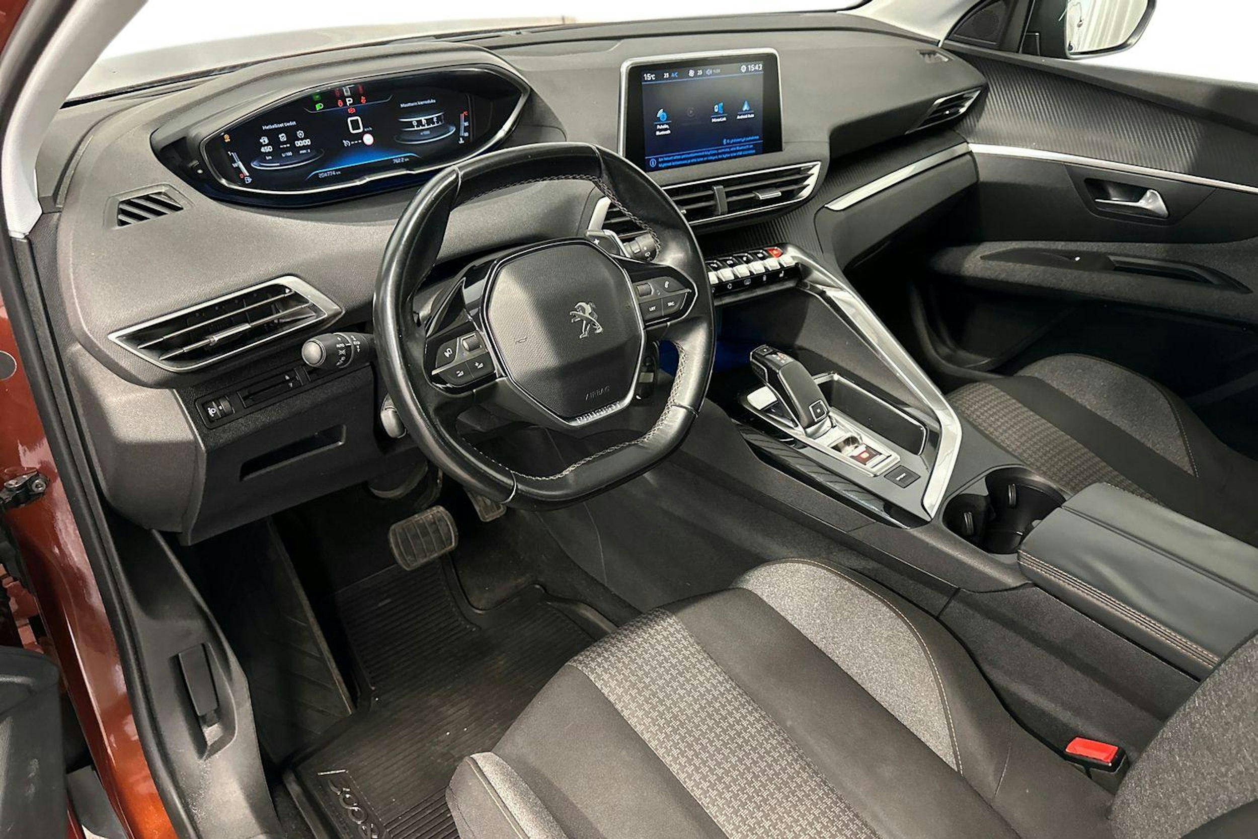 ruskea (beige) Peugeot 3008 2018 kuva 6.