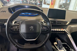 Musta Peugeot 3008 2018 kuva 19.