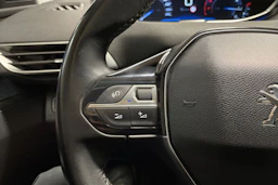 harmaa Peugeot 3008 2018 kuva 19.