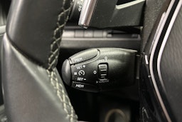 valkoinen Peugeot 3008 2020 kuva 24.