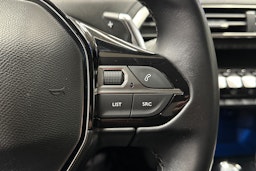 valkoinen Peugeot 3008 2020 kuva 26.