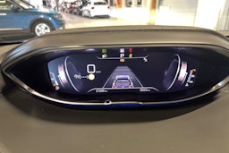 Musta Peugeot 3008 2021 kuva 17.