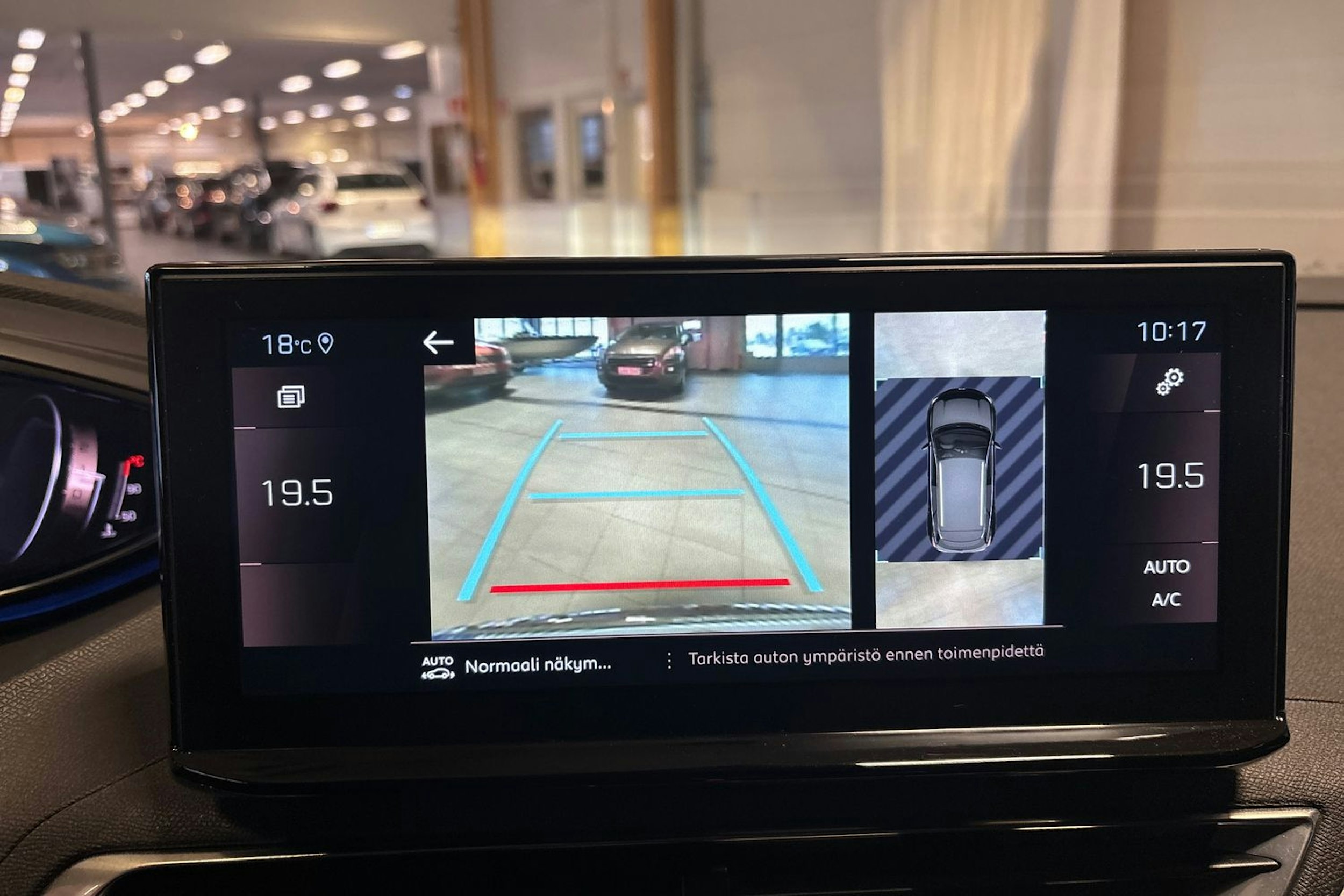 Musta Peugeot 3008 2021 kuva 18.