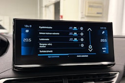 met. punainen Peugeot 3008 2021 kuva 24.