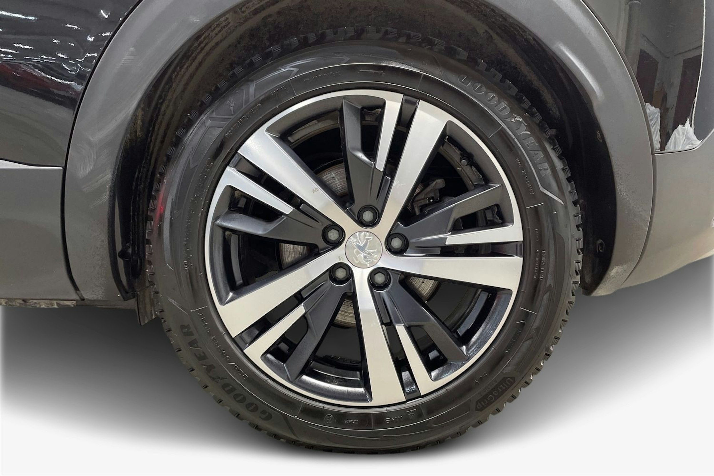 musta Peugeot 3008 2021 kuva 11.