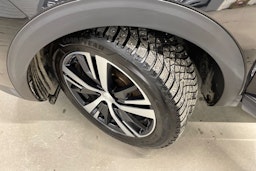 musta Peugeot 3008 2021 kuva 13.