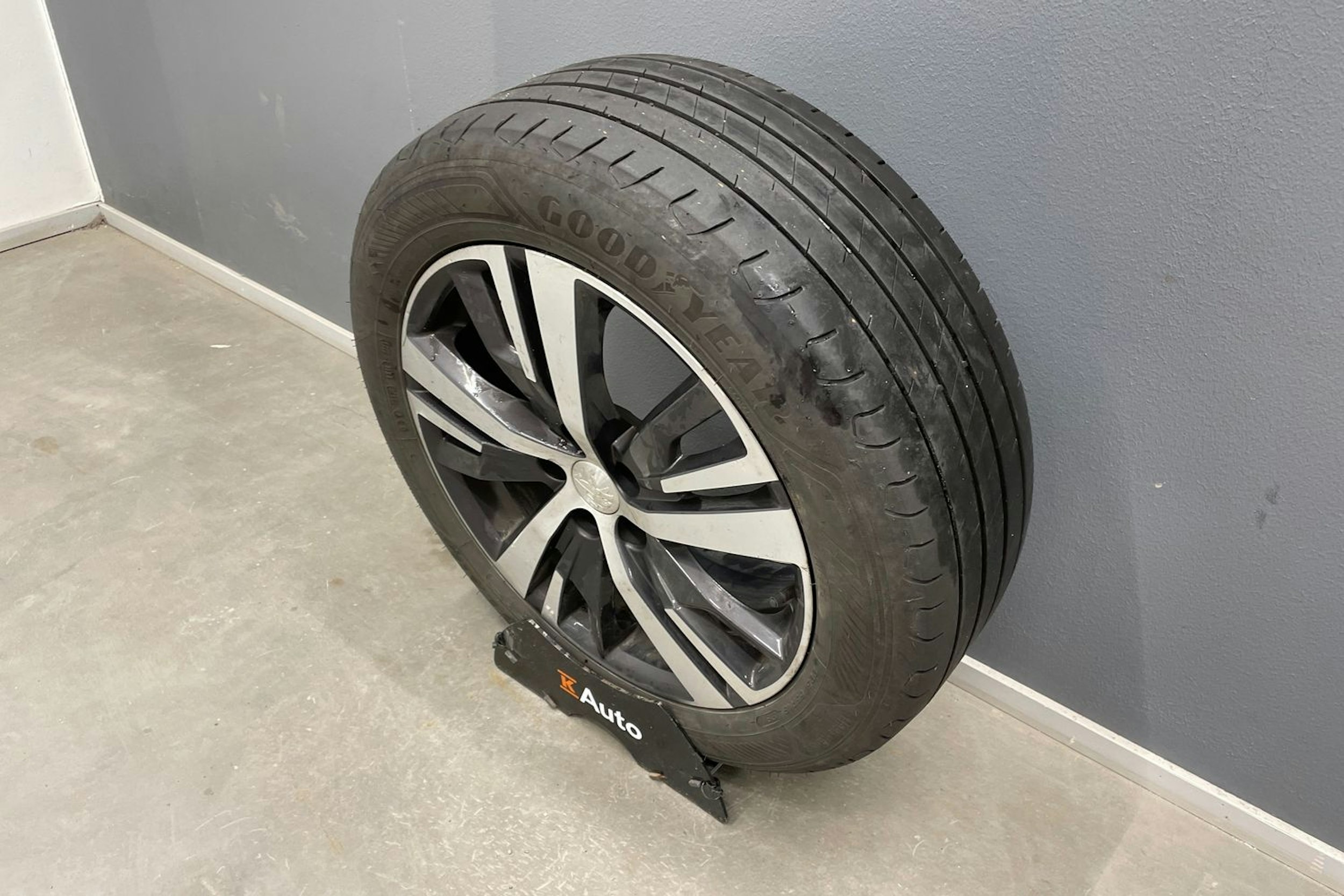 musta Peugeot 3008 2021 kuva 14.