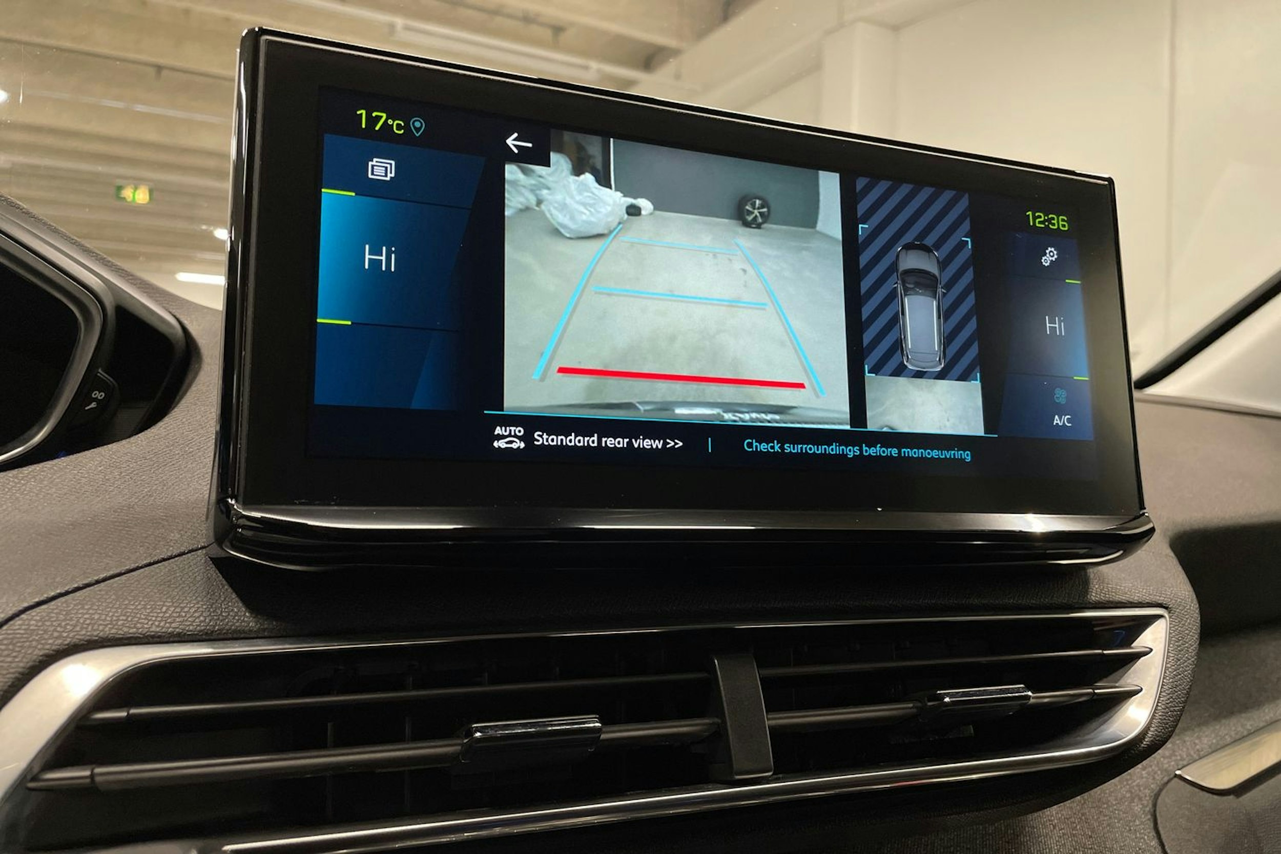 musta Peugeot 3008 2021 kuva 18.